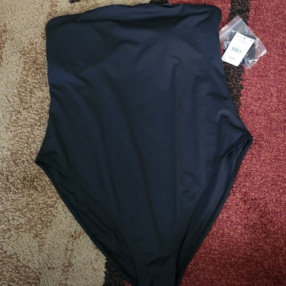 Black Swimsuit With Or Without Straps